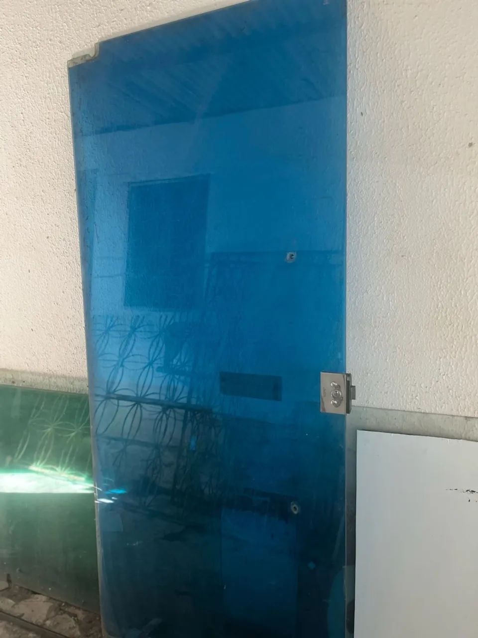 Porta de Vidro Azul - 1,00 x 2,10m - Foto 3