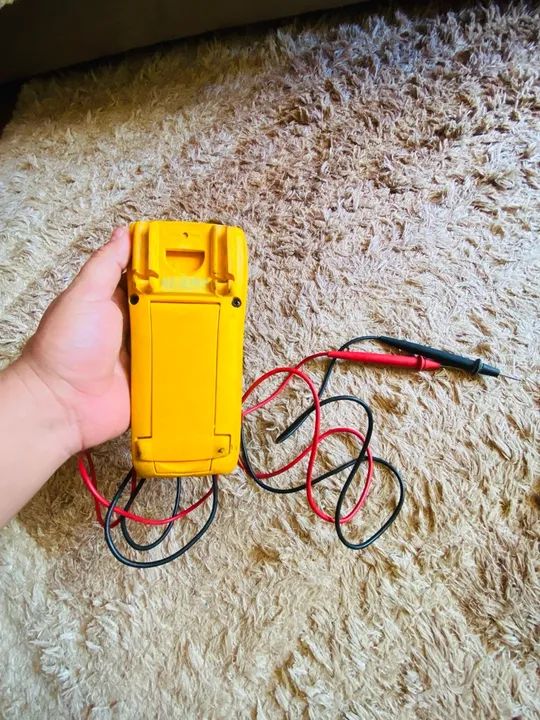 Multímetro Digital Fluke 175 - Ferramentas de Construção - Santa Rita ...
