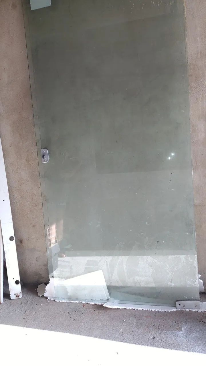 PORTA DE VIDRO64286145890563123