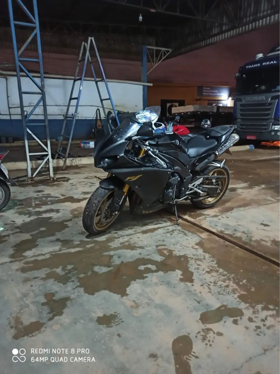 R1 mil cilindradas  - Foto 3