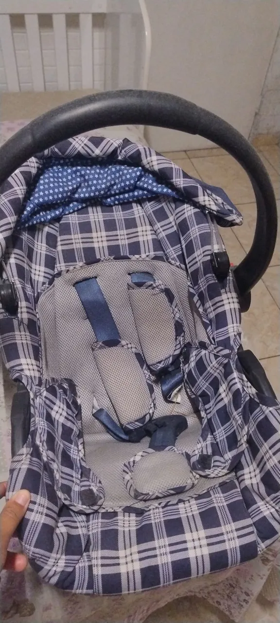 Cadeirinha de Bebê Conforto e Carrinho