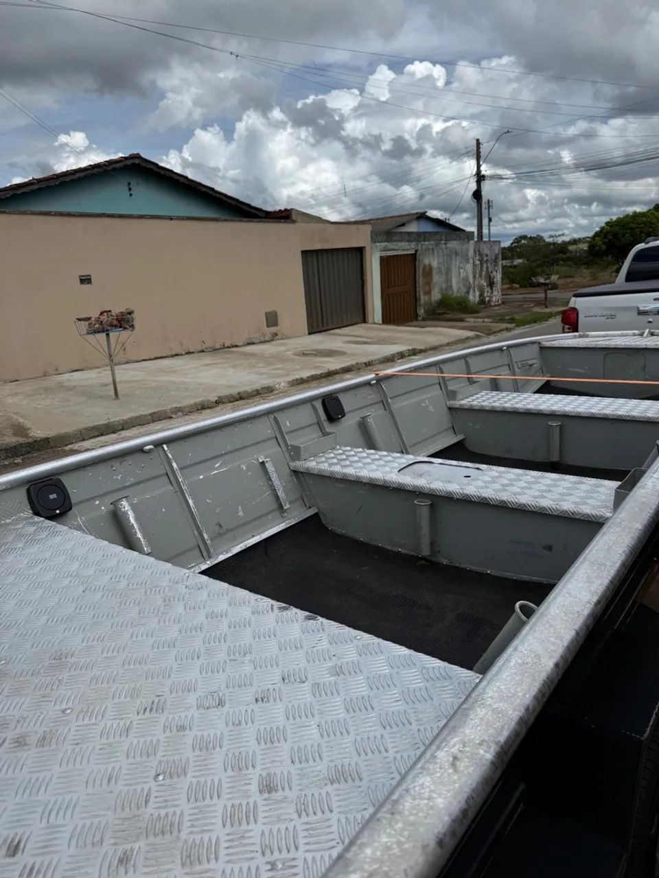Barco de alumínio para pesca e lazer, Cano com motor 15HP Mercury  - Foto 3