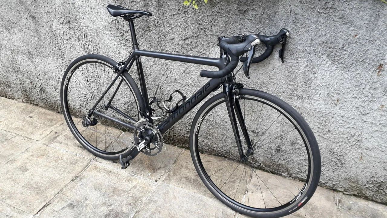 Bicicleta Cannondale SuperSix Evo 105 tam. 52