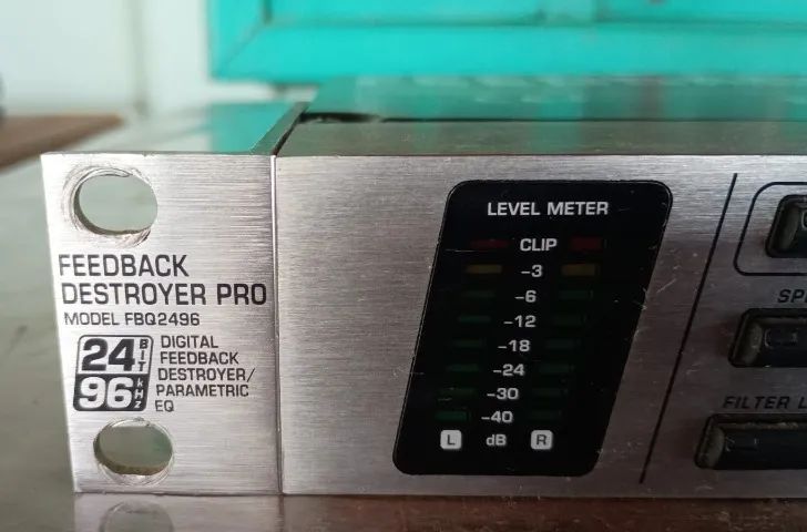 Feedback Destroyer Behringer FBQ2496 - Foto 2