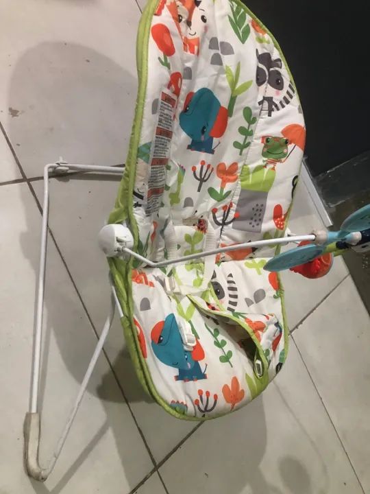 Cadeirinha vibratória para bebê - Diversão e conforto! - Foto 3