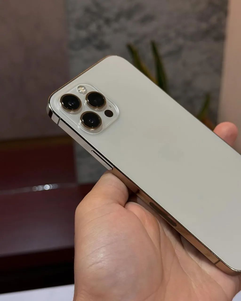 iphone 12 pro max gold