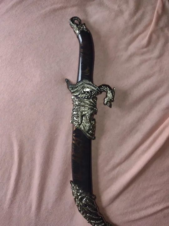 Adaga Decorativa de Dragão