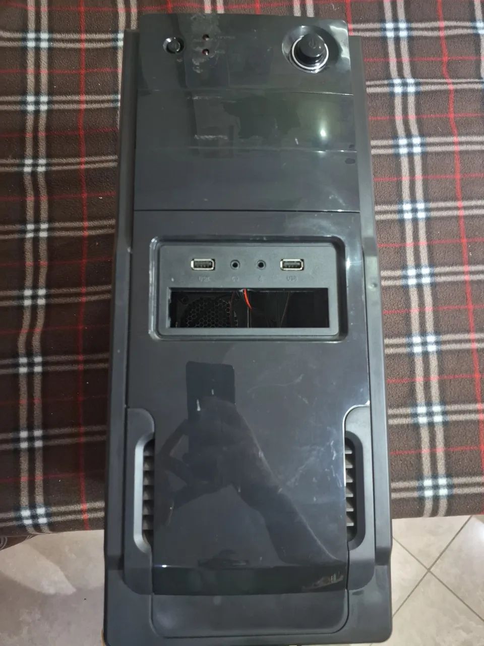 Gabinete ATX 4 baias Ft 403
