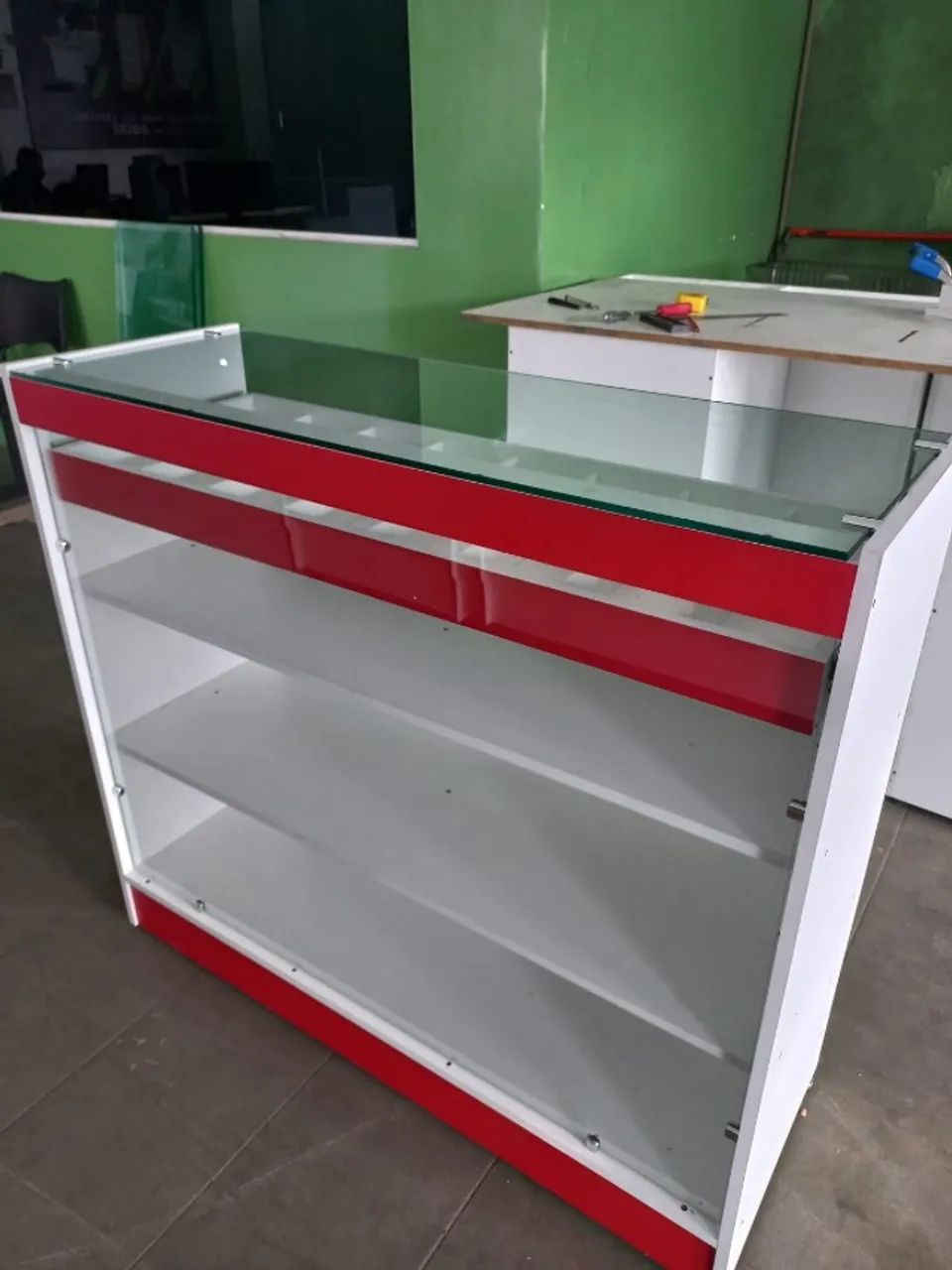 Balcão Expositor em MDF