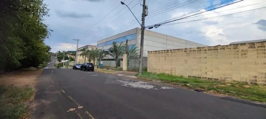 Galpão à venda em Jaguariúna, Loteamento Capotuna, com 2680 m²