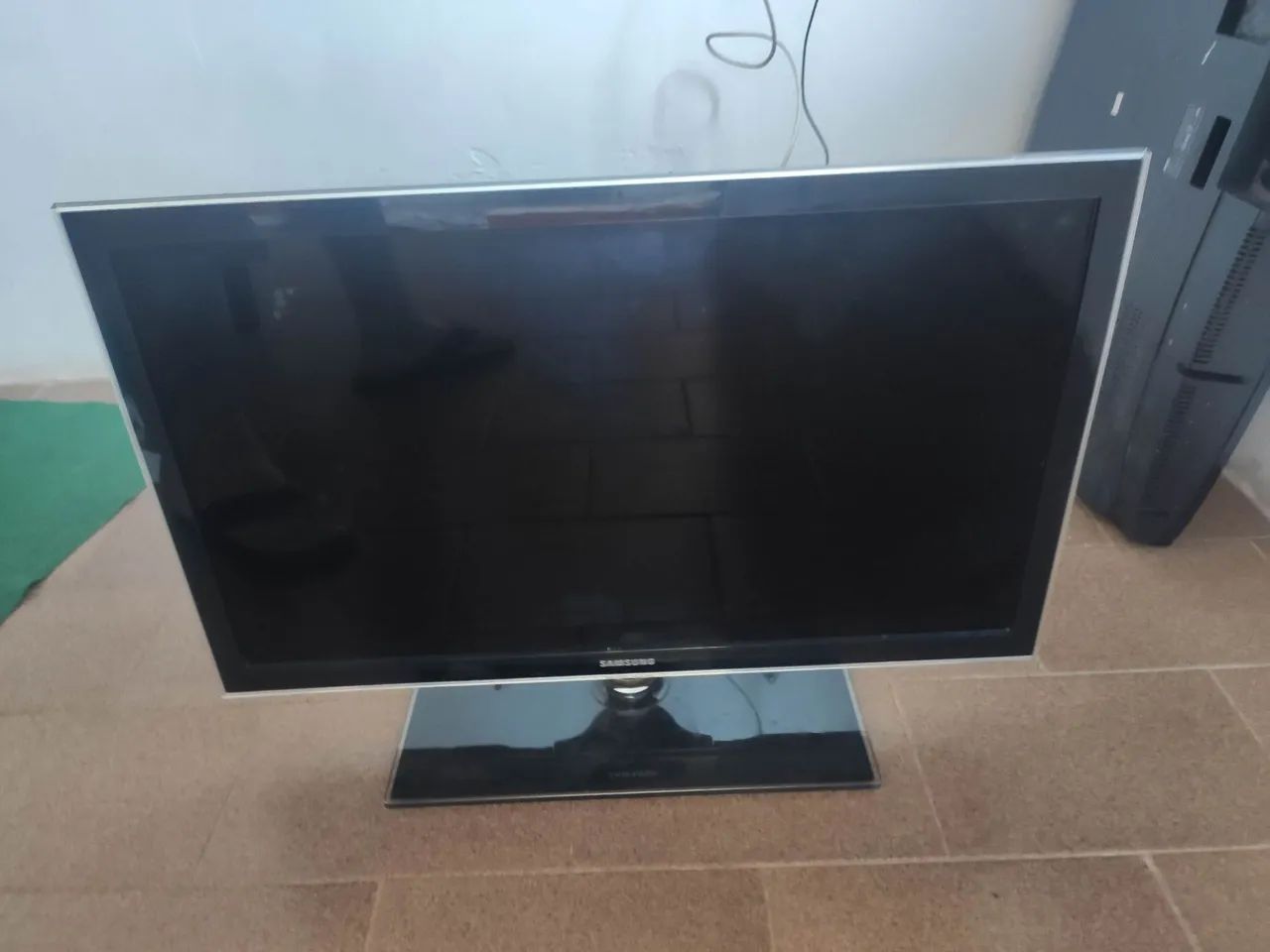 Tv 42 e 32 polegadas.