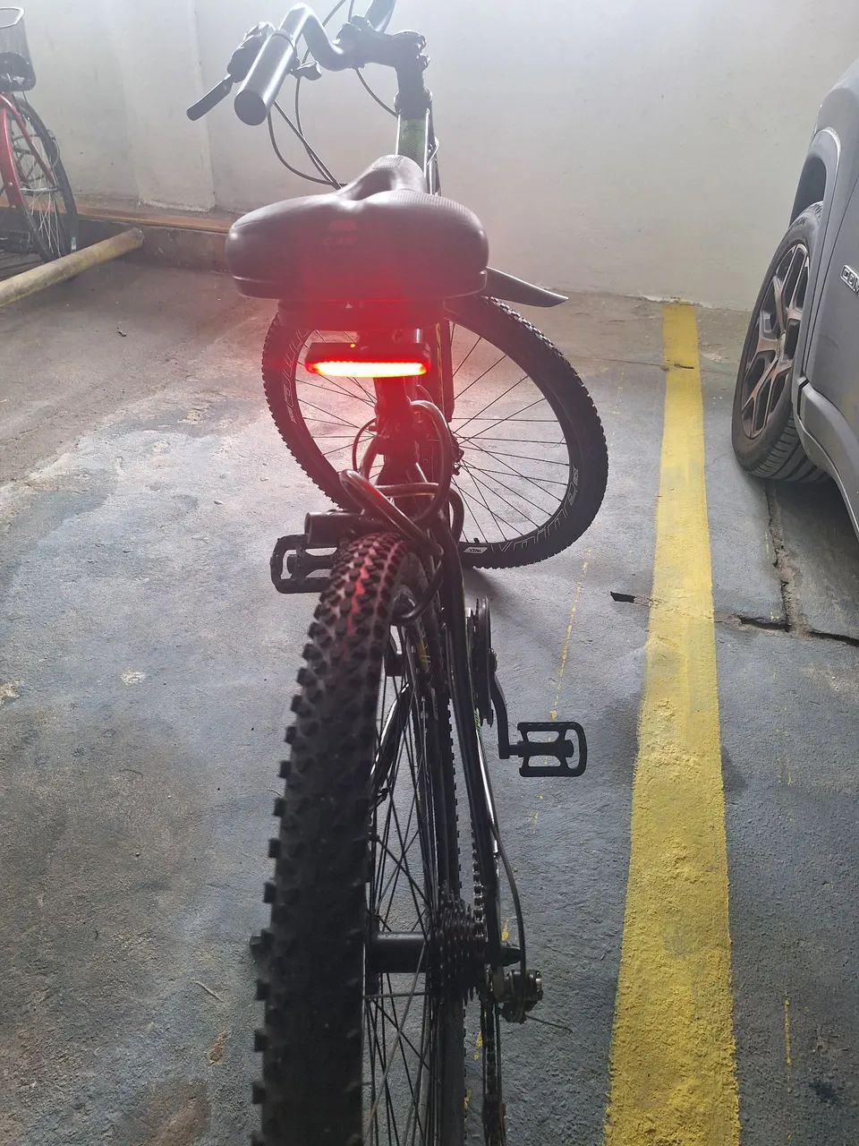 Bicicleta semi nova sem uso - Foto 4