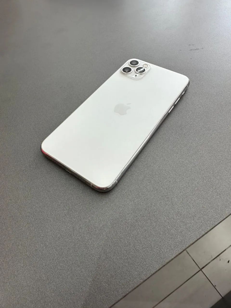 iPhone 11 pro Max 256GB - Celulares e Smartphones - Canelas