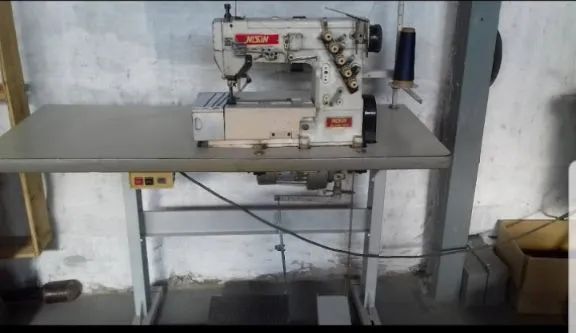 Máquina de costura Galoneira 