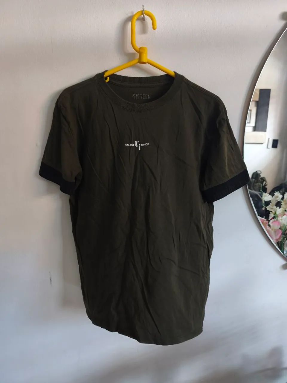 Roupas semi nova camisa C&A e multimarcas  10,00 ler discrição  - Foto 3