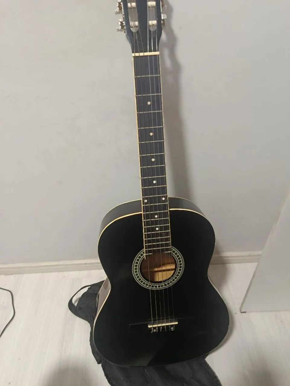 Violão Memphis Tagima