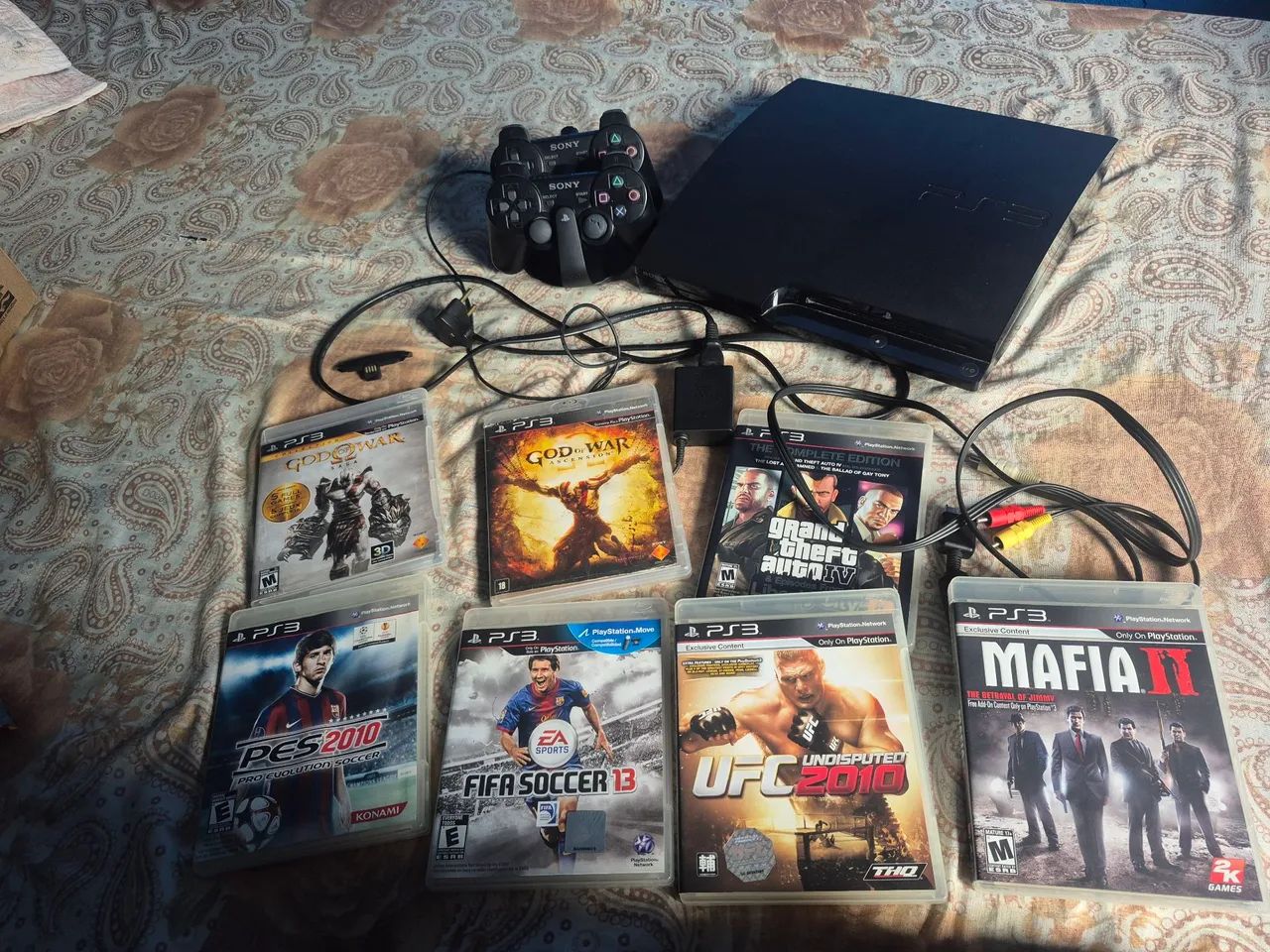 Ps3 Slim + 2 controles + Jogos
