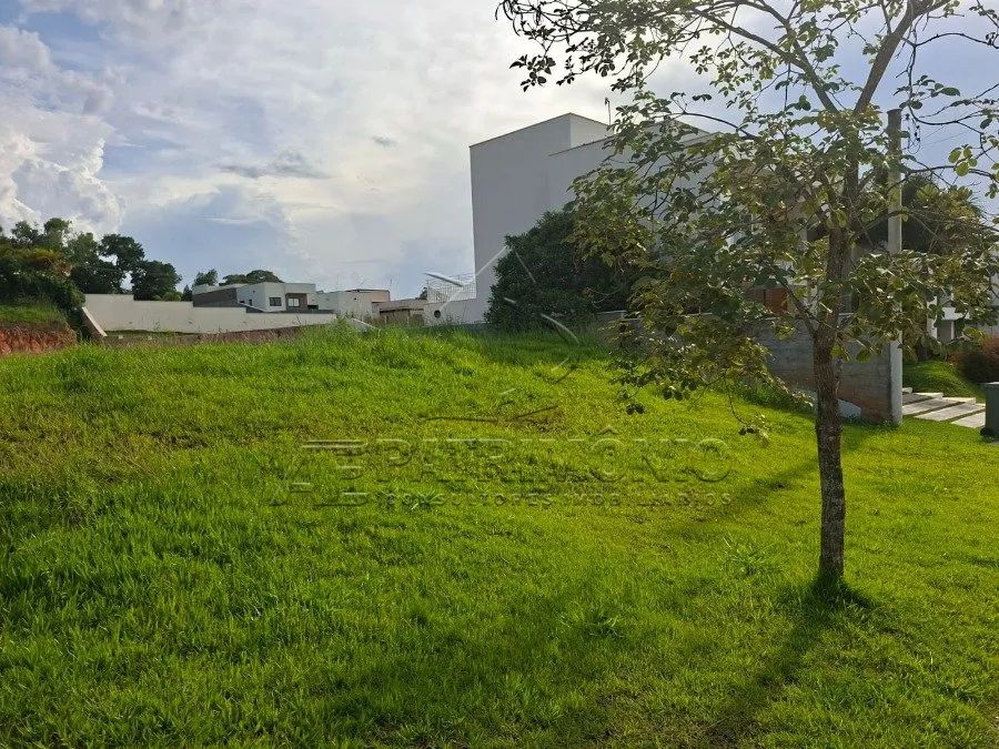 TERRENO CONDOMÍNIO TERRAS DE SÃO LUCAS