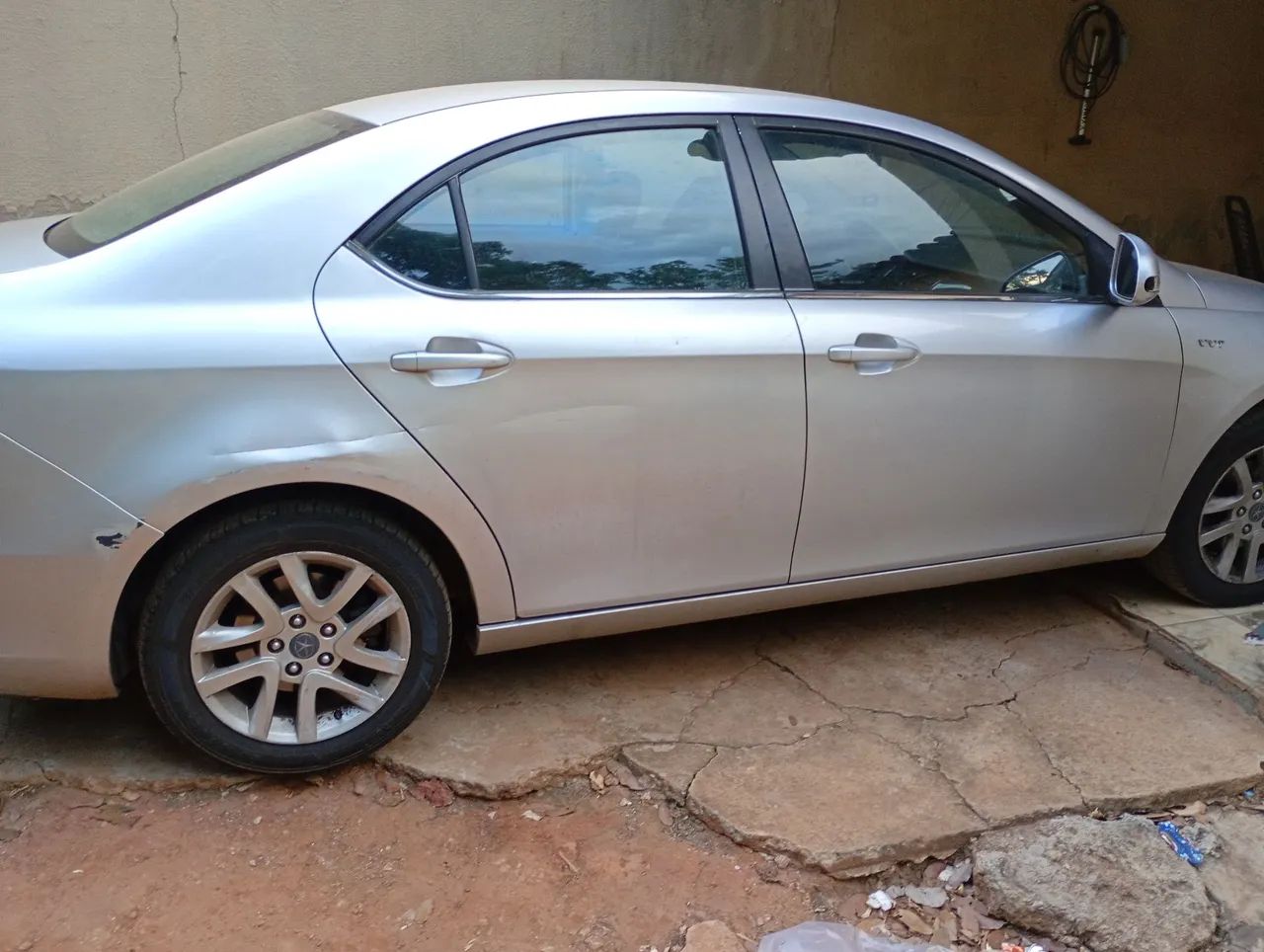 JAC J5 J5 Sedan 1.5 16V 4p Mec. 2013