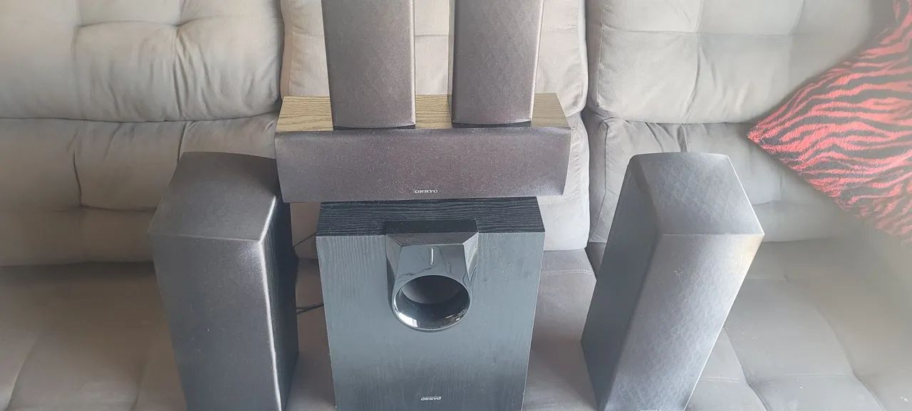 Kit Caixa onkio hts 5910 com douby atmos