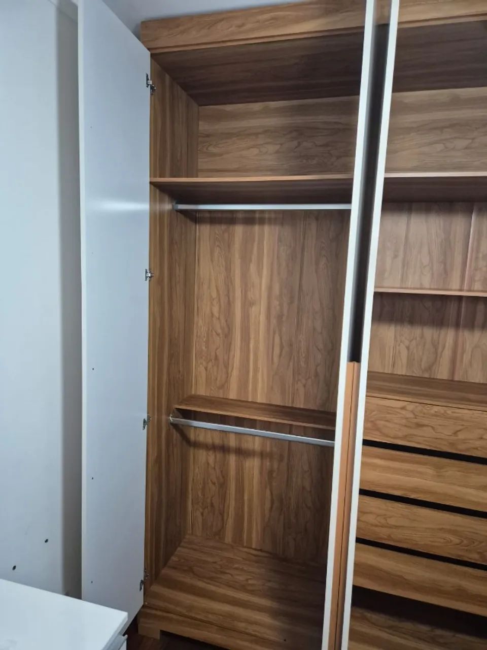 Guarda-roupa 6 portas