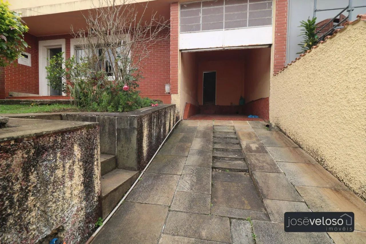 Excelente casa para ser transformada em Escritório JOSE VELOSO IMOVEIS