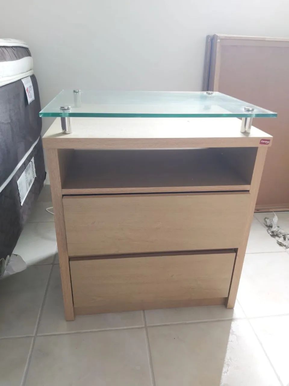 2 mesas de cabeceira - Foto 2