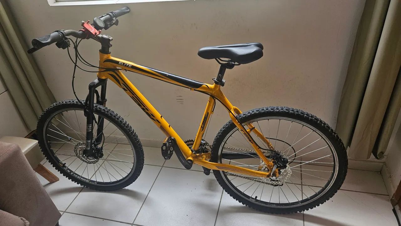 Bicicleta MTB TSW Elite - Freio Hidráulico e Peças Shimano - Ótimo Estado - Foto 5