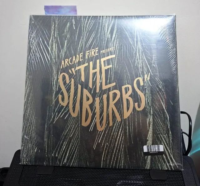 LP Disco de Vinil - Arcade Fire - The Suburbs - Foto 2