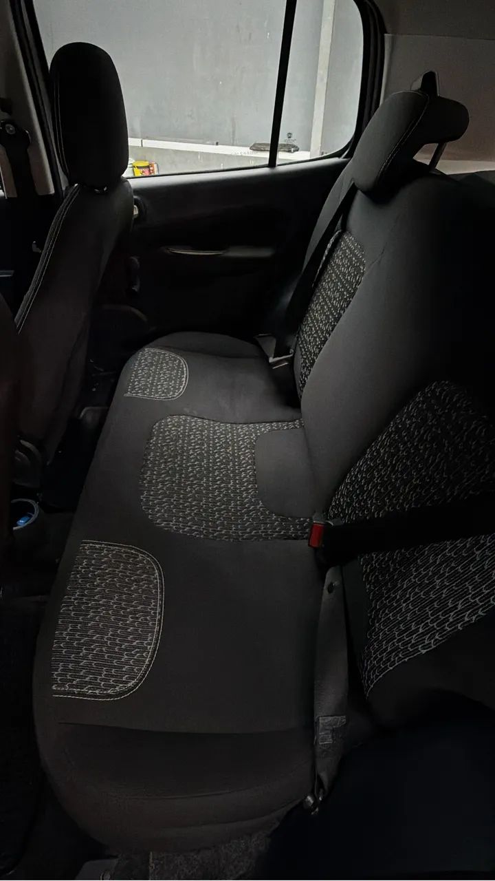 Fiat Uno Evolution 1.4 Fire Flex 8V 5P 2015 - Foto 5