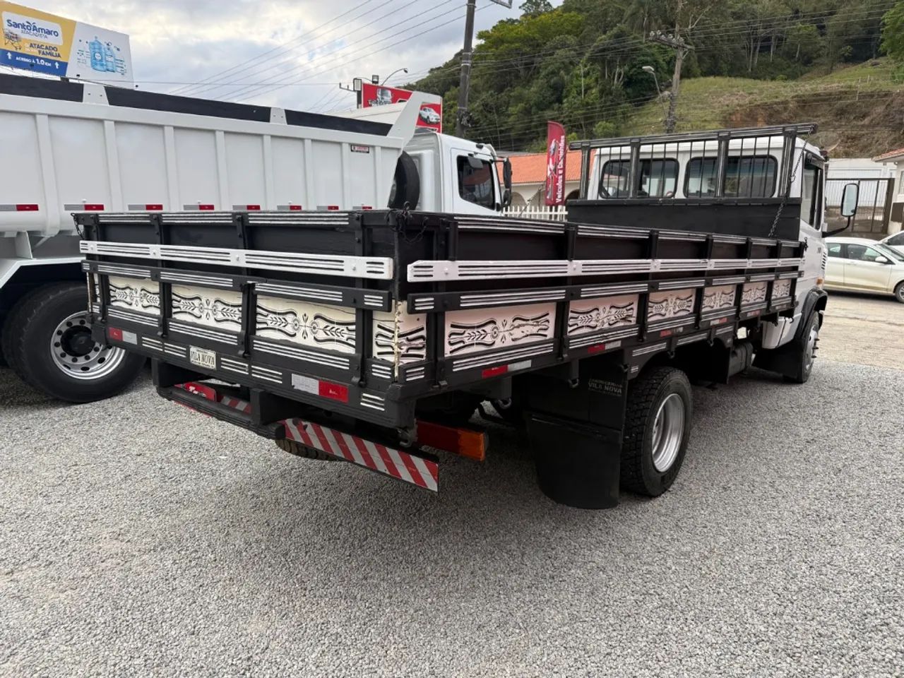 MB 710 CARROCERIA  - Foto 5