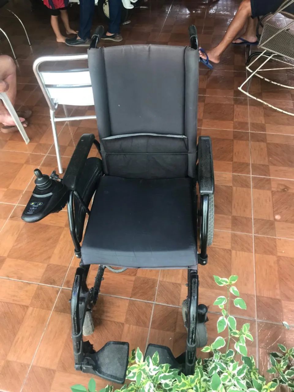 Cadeira de rodas elétrica  - Foto 2
