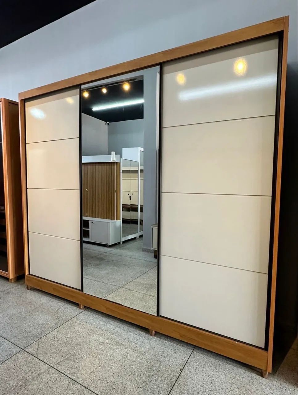 Guarda roupas / ROUPEIRO 