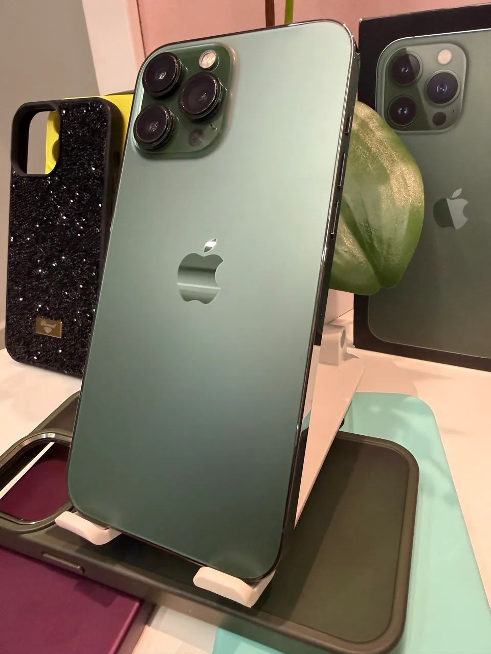 iPhone 13 Pro Max（1テラバイト） 本体 Celular Apple iPhone 13 Pro Max 1TB de Vitrine - Worldwide Brasil