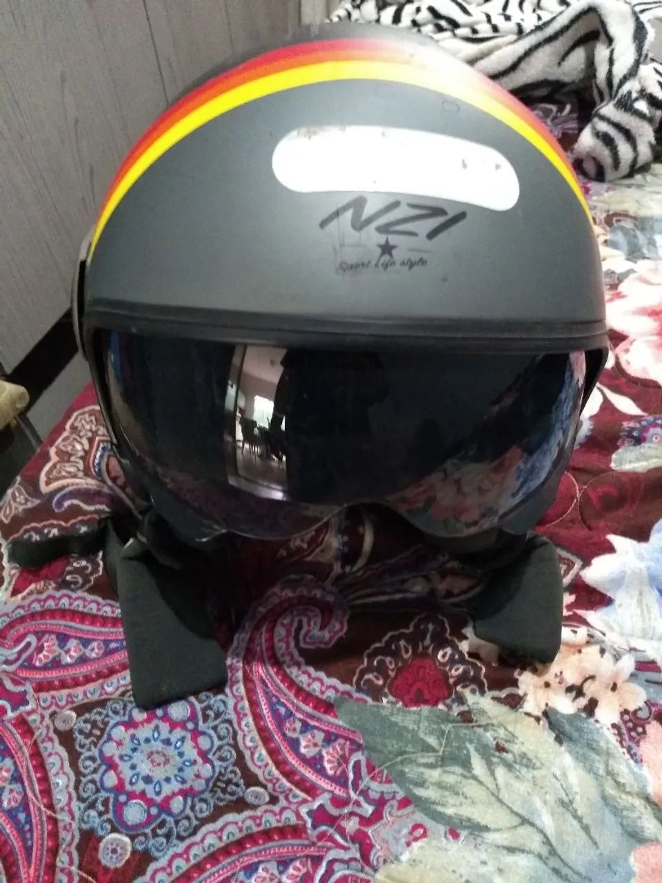 Capacete nzi - Foto 2