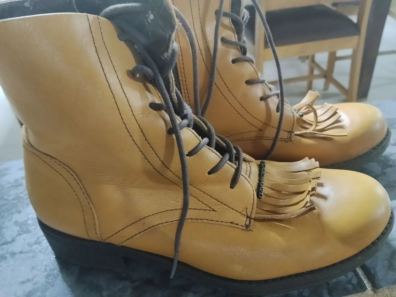 Bota usada cravo e canela  - Foto 2