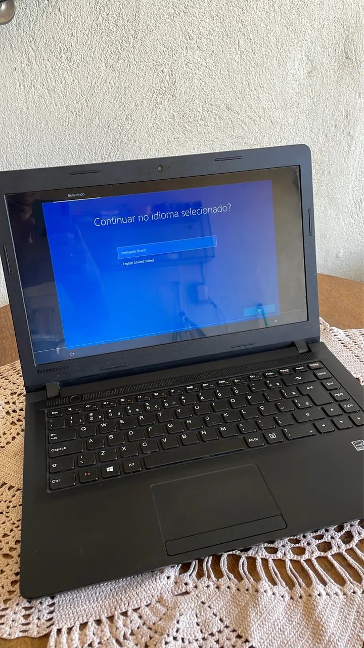 Notebook Lenovo seminovo acompanha cabo original 