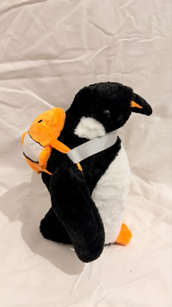 Pinguim com mochilinha  - Foto 2