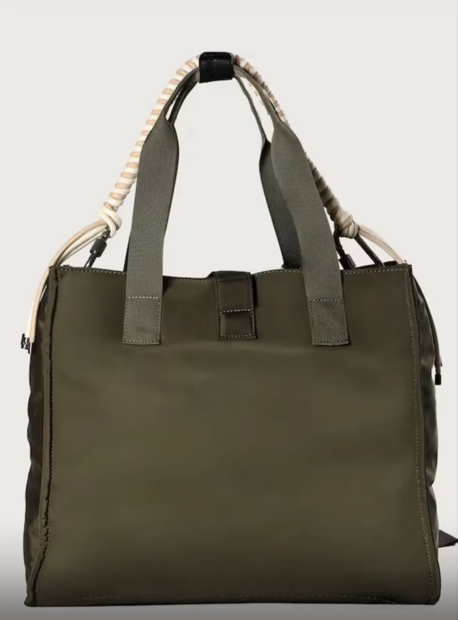 Bolsa tote com charms - Verde Escuro | Alexandre Pavão + Pool - Foto 2
