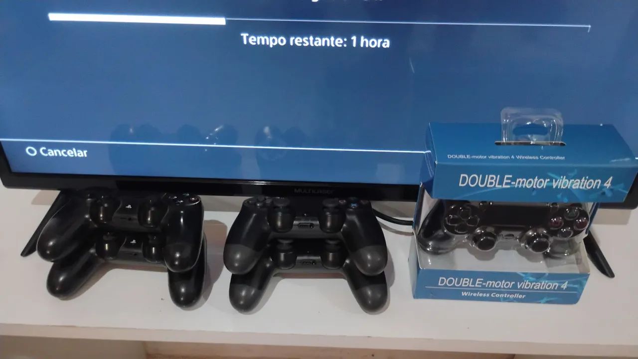 PS4 FAT + 5 CONTROLES COMPLETO TROCO EM PC GAMER - Foto 2