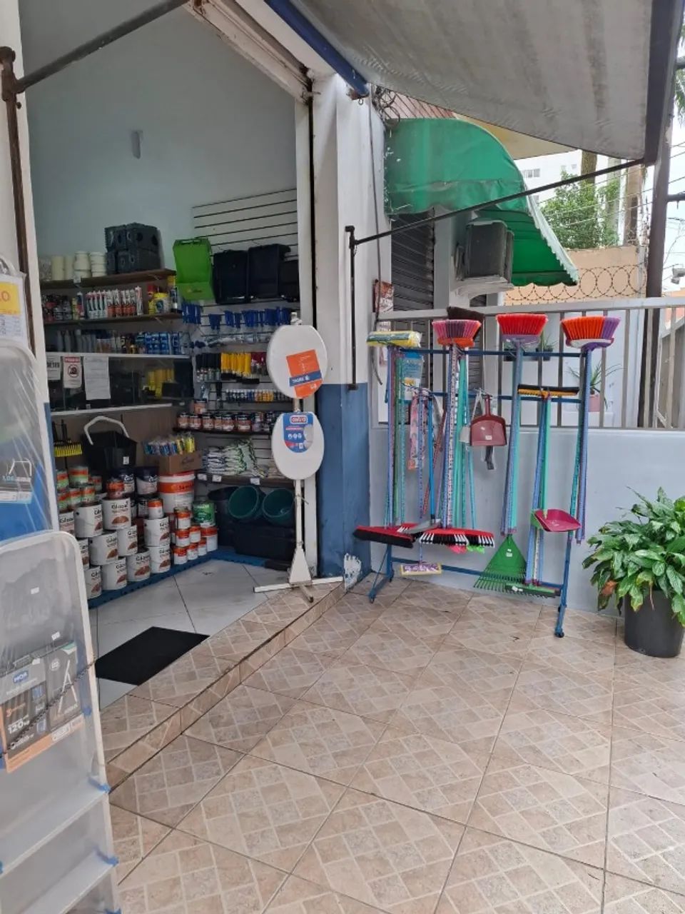 Ponto Comercial de Material de Construção e Limpeza no Centro de São Vicente-SP - Foto 2
