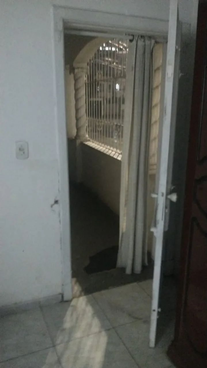 Alugo quarto com banheiro pra homens  - Foto 3