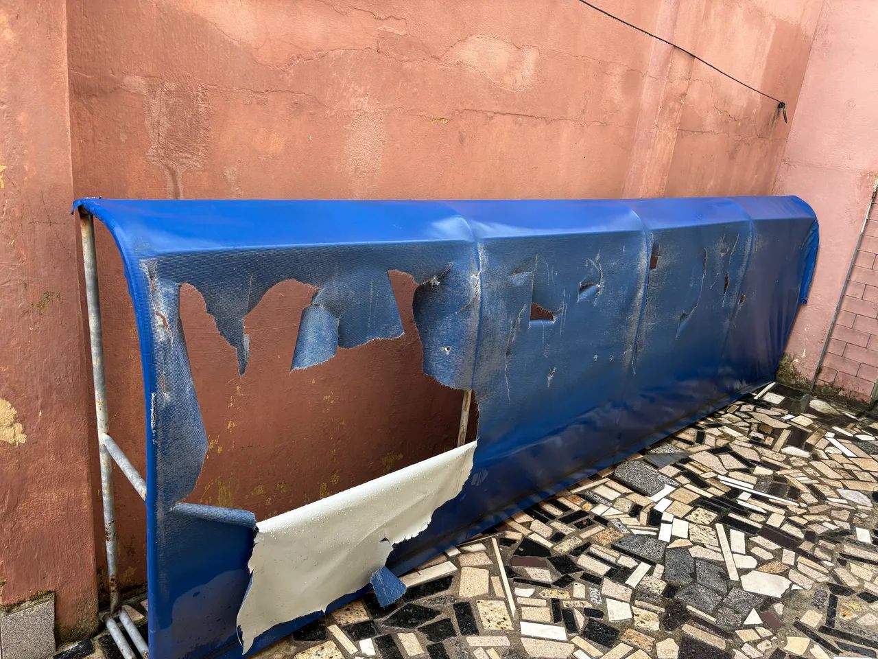 Vendo toldo de 4 metros - Foto 2