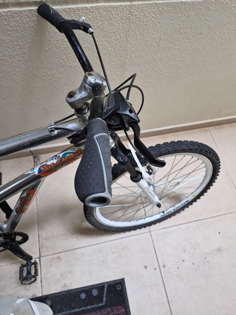 Bicicleta Aro 26, 7 marchas - Foto 2