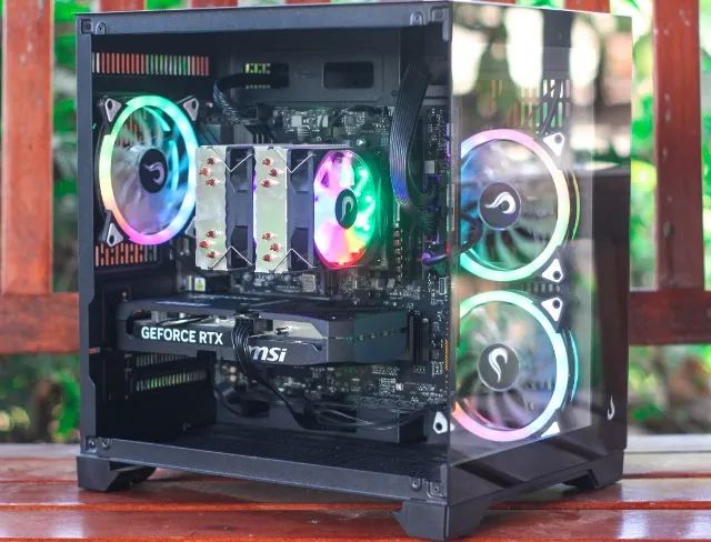 7700X - 32GB - RTX 5060Ti - Foto 2