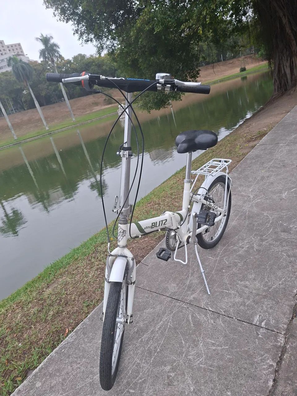 Bicicleta dobrável blitz aluminio - Foto 2