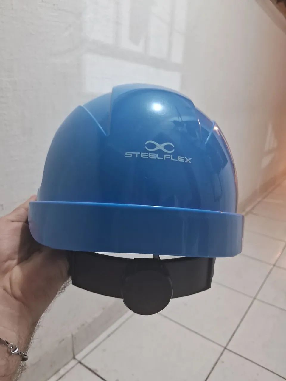 Vendo botas e capacete  pra obras e serviços.  - Foto 5