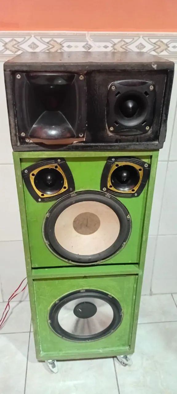 Som com amplificador 