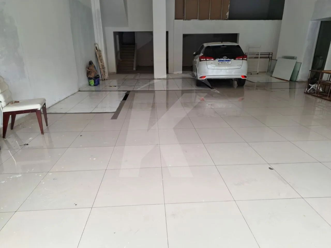 Loja em Santana com 03 banheiros, porta automática/ pé direito 5 metros - Foto 3