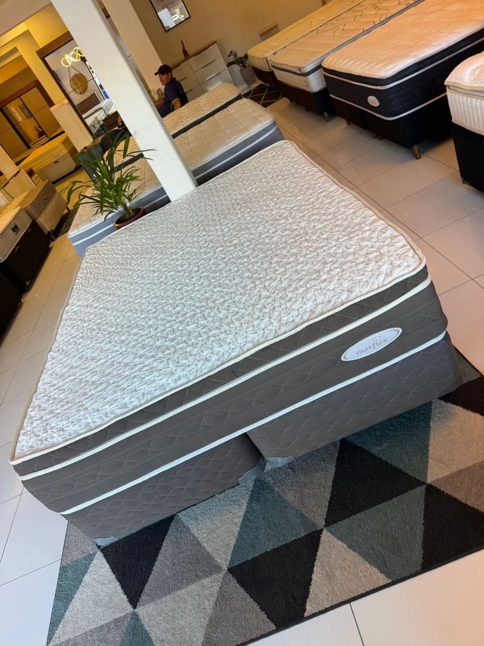 Cama box Queen MAXFLEX SEMINOVO TOP - Entrego! 